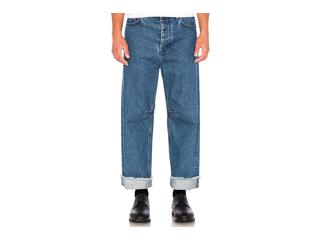 Самые стильные модели мужских джинс лета 2018. Прямой крой